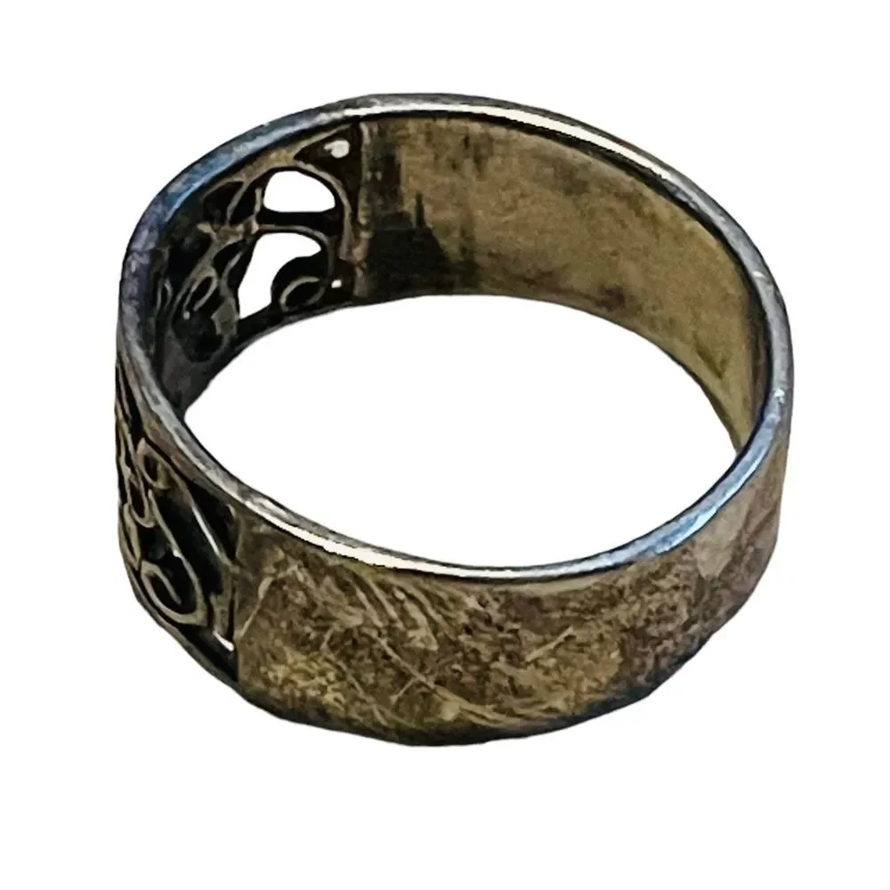 10/$25🦋 Silver Filagree Cutout Ring - Size 7.5